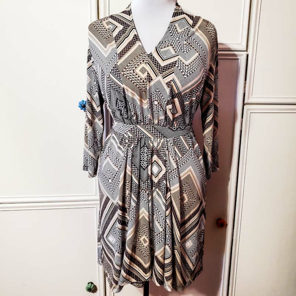 Charming Charlie Geometric Tie Back Dress